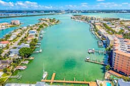 3rd Floor Studio w Beach Access Shared Heated Pool WD Partial AC Free WiFi
