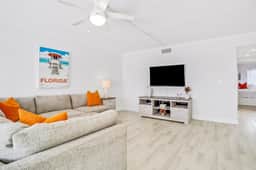 Relaxing condo with balcony WD central AC and kitchen snowbird friendly
