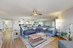 Upscale condo with gorgeous Gulf views and beachfront heated pool and spa