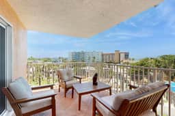 Upscale condo with gorgeous Gulf views and beachfront heated pool and spa - Image 2