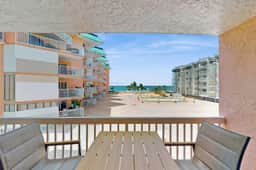 Seaside bliss with scenic Gulf view balcony and beachfront heated pool and spa - Image 2
