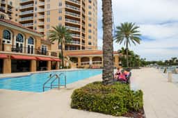 Spacious townhome in prime location w patio heated pool hot tub pool spa gym