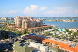 Spacious townhome in prime location w patio heated pool hot tub pool spa gym