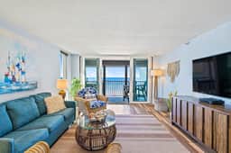 Gorgeous updated and spacious condo with stunning beachfront view pool WD and AC
