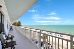 Bright Gulf front condo just steps from the beach - Image 2