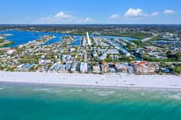 Relaxed Indian Rocks Beach Townhome Near Gulf - Image 2