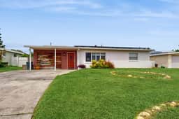 Spacious family friendly pool home with hot tub and game room near Gulf beaches - Image 2