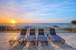 Snowbird friendly beachfront condo with pool tennis and AC dog friendly - Image 2