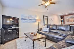 Quiet Waves 20 Condo with Pool Steps to Dining Shopping and St Pete Beach