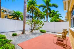 1st floor condo with private dock easy beach access heated pool and patio - Image 5