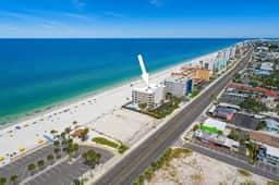 Beautiful corner condo with ample balcony beach views WD heated pool pool spa - Image 2