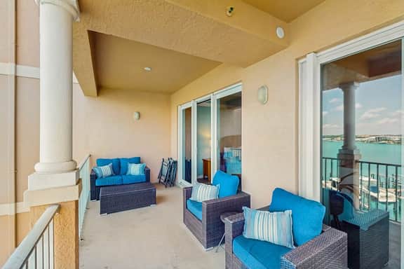 Dog friendly bayfront 4th floor condo with bay views heated pool pool spa WD