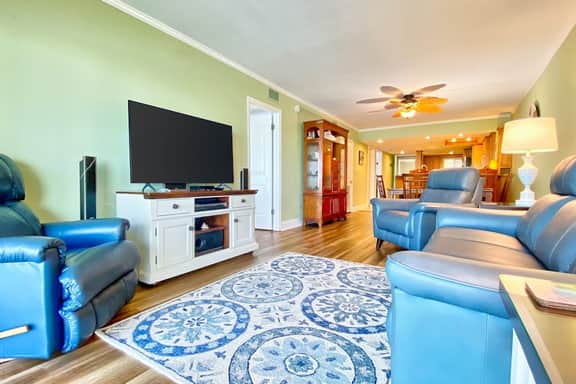 Water view getaway with heated pool hot tub central AC and WD snowbird friendly