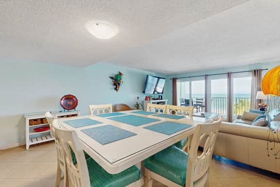 Oceanfront condo with heated pool hot tub and grills - Image 2