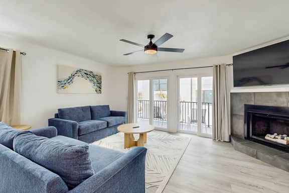 Family and dog friendly steps to the Gulf and beaches shared putting green AC