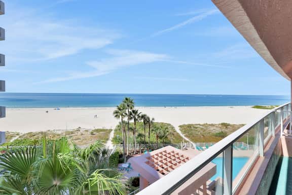 Beachfront condo with multiple balconies heated pool gym hot tub and AC - Image 2