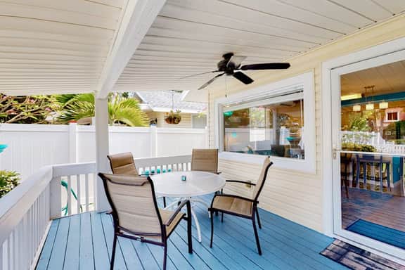 3 Cozy Cottages with Kitchens, AC & Shared Yard - Image 2