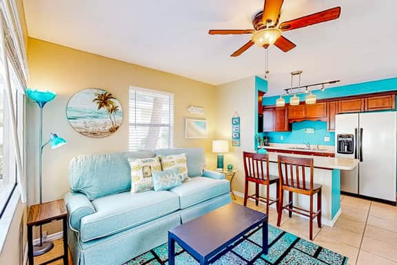 Cute cottage near the beach with grill enclosed yard WiFi WD deck and AC - Image 2
