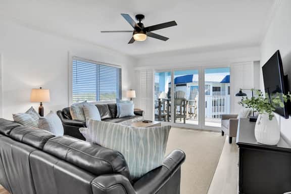 Perfectly poised condo with fabulous Gulf and Intracoastal views - Image 3