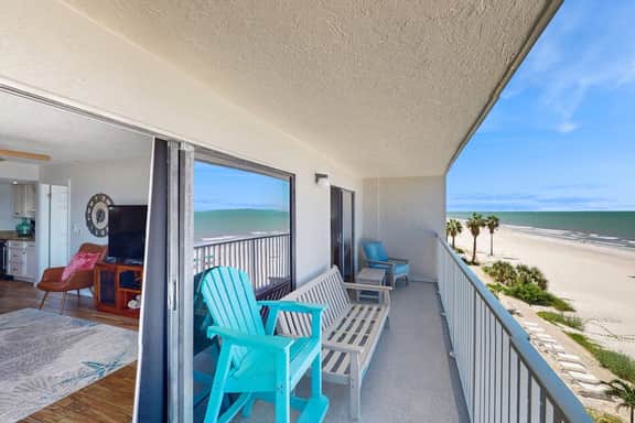 Spacious beachfront condo with lovely Gulf views balcony heated pool and AC - Image 2