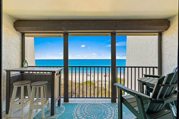 Gorgeous updated and spacious condo with stunning beachfront view pool WD and AC - Image 2