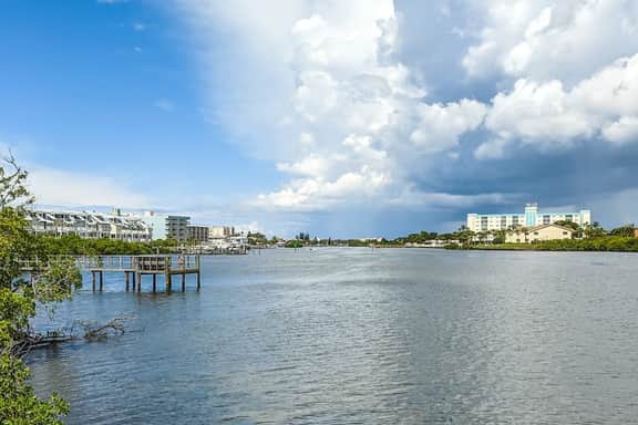 Intracoastal gem with kayaks paddleboards and pool access walk to beach