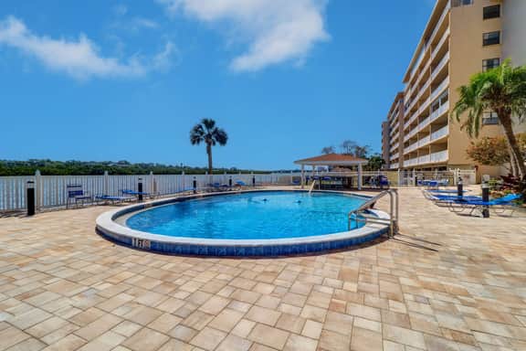 Waterfront Amenities, Walkable Dining & Gulf Beaches Nearby