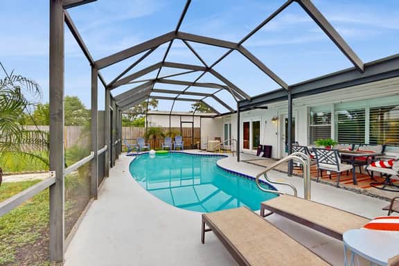 Spacious family friendly pool home with hot tub and game room near Gulf beaches