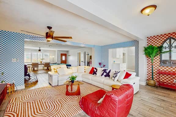 Spacious family friendly pool home with hot tub and game room near Gulf beaches