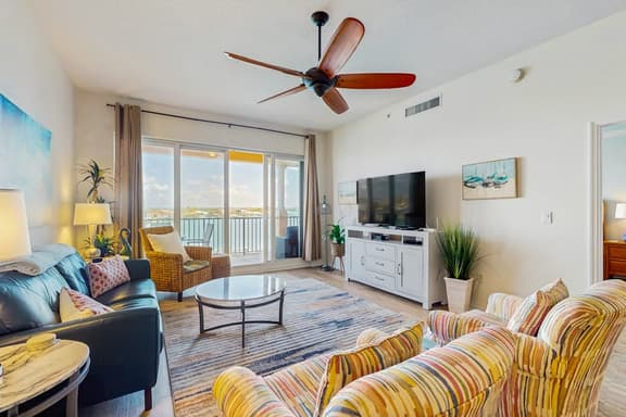 Dog friendly bayfront 4th floor condo with bay views heated pool pool spa WD