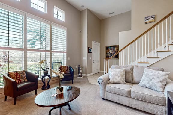 Spacious townhome in prime location w patio heated pool hot tub pool spa gym