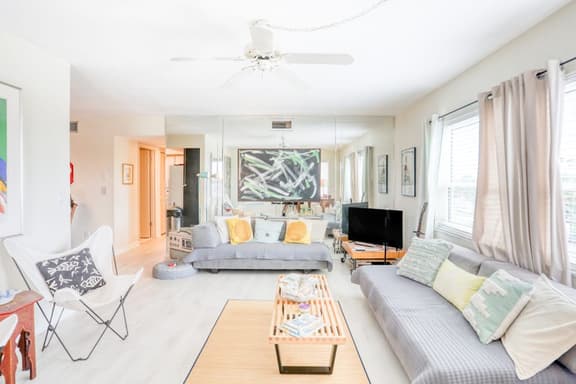 Inviting condo near beach with enclosed balcony WD and AC snowbirds OK - Image 1