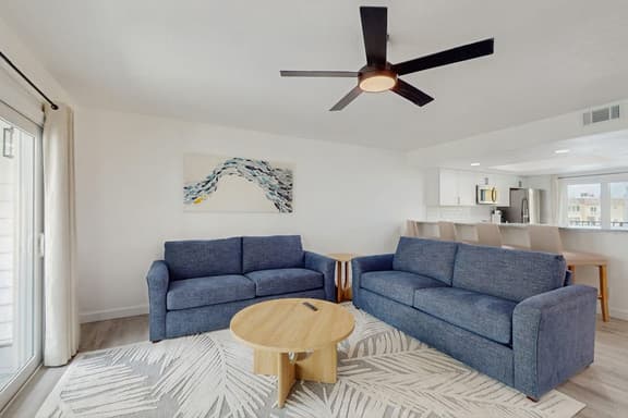 Spacious and dog friendly close to the Gulf and beaches AC WIFI and WD - Image 1