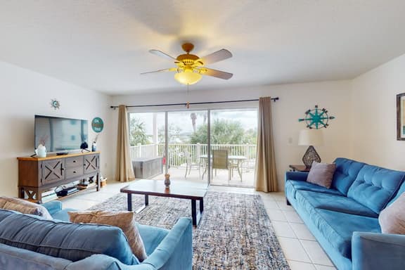 Snowbird friendly condo w Intracoastal and pool views heated pool dock and AC - Image 1
