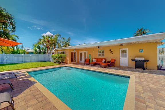 Dog friendly home near beaches with private pool enclosed backyard grill WD - Image 1