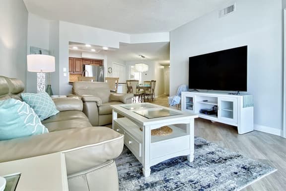 5th floor condo with pool and Gulf views private balcony outdoor pool - Image 1