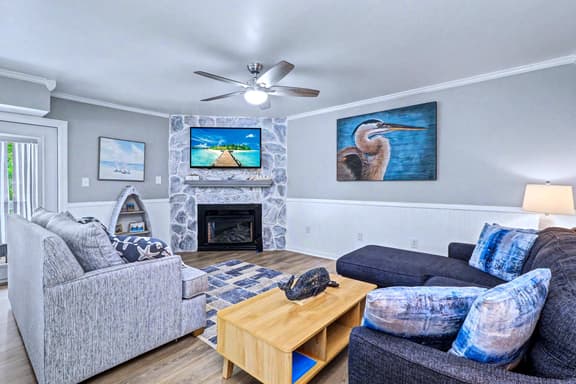 Relaxed Indian Rocks Beach Townhome Near Gulf - Image 1
